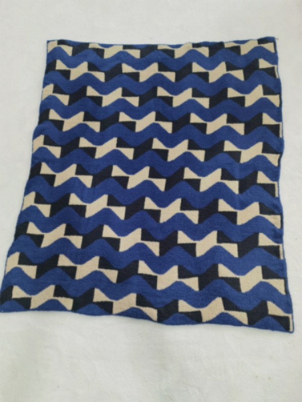 heavy polyester jacquard knit throw