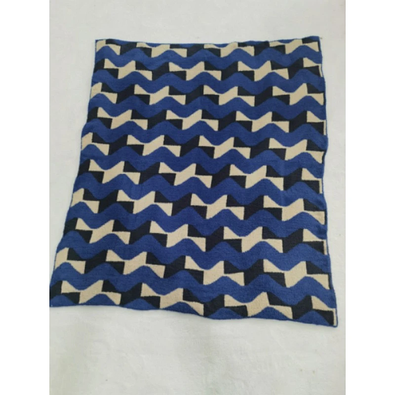heavy polyester jacquard knit throw